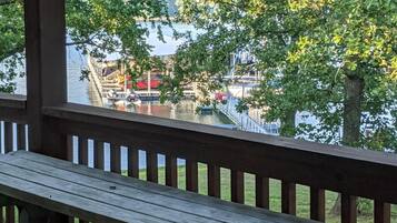 Cabin (Lighthouse 15 - Lakeside - Resort Ame) | Balcony