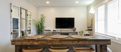 Cabin (Lighthouse 5-5B - Sleep up to 12! On ) | Exterior