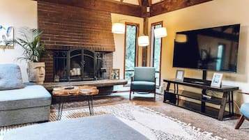 Smart TV, fireplace, offices