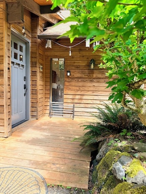 Exterior detail - PNW Forest Cabin Hideaway - 5BR Near Wine Country, Nike & Intel (Beaverton)