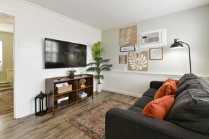 Cabin (Lighthouse 5B - Resort amenities - on) | Exterior - Lighthouse 5B (Kimberling City)