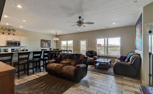 Condo (NO STAIRS! The LUX @ Stonebridge - Cl) | Exterior