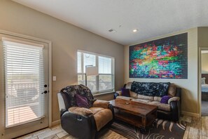 Condo (NO STAIRS! The LUX @ Stonebridge - Cl) | Exterior