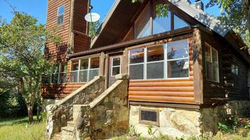 Cabin (Hunters Hike - Secluded - 160 acre HU) | Ngoại thất