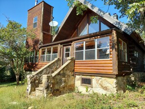 Cabin (Hunters Hike - Secluded - 160 acre HU) | Bahagian luar