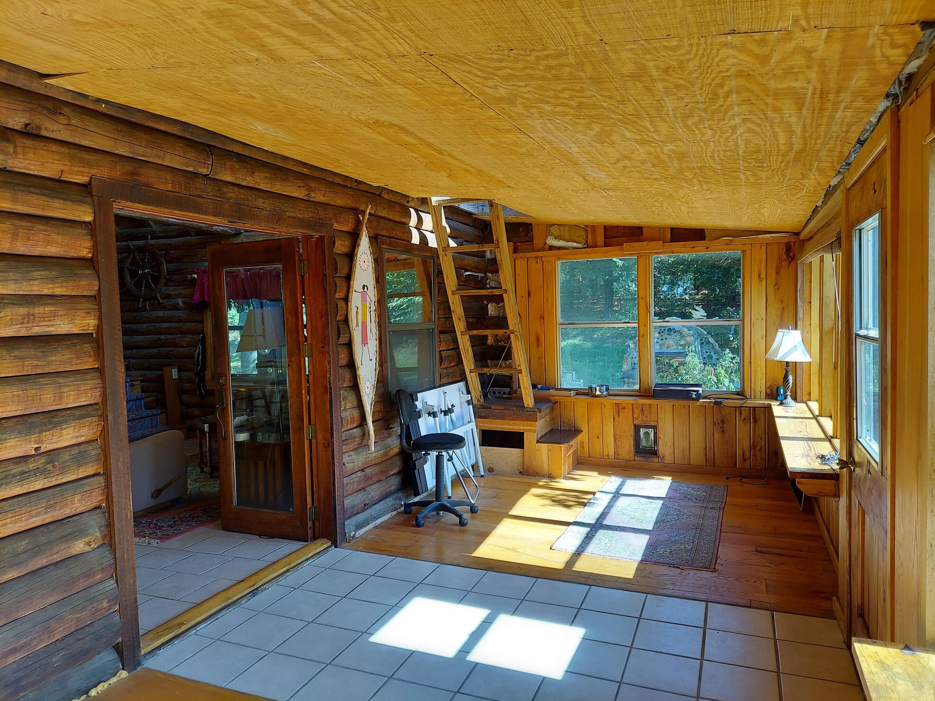 Cabin (Hunters Hike - Secluded - 160 acre HU) | 2 bedrooms