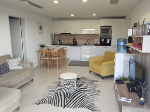 Smart TV, printers - Poolside Apartment with Private Terrace – Stay at Lavender Residence (kusadasi)