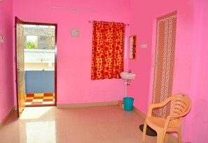 Standard Room | Premium bedding, individually furnished, bed sheets - Thendral Residency (Madurantakam)