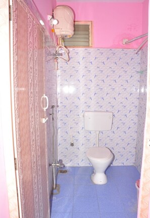 Standard Room | Bathroom | Shower, towels, soap - Thendral Residency (Madurantakam)