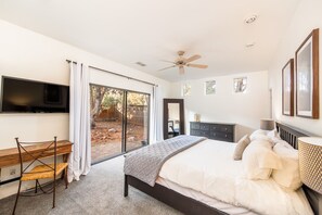 3 bedrooms, desk, free WiFi, bed sheets