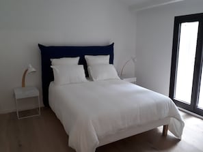 6 chambres, lit parapluie, Wi-Fi, draps fournis