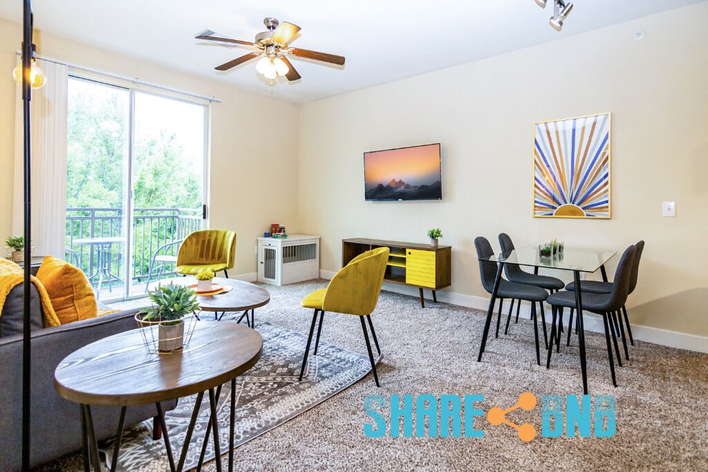 Business/Fam Travel - Kids/pets/Remote Work