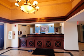 Reception area at Garnet Inn & Suites, Orlando