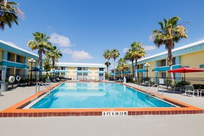 Outdoor pool, open 9:00 AM to 9:00 PM, pool umbrellas, sun loungers
