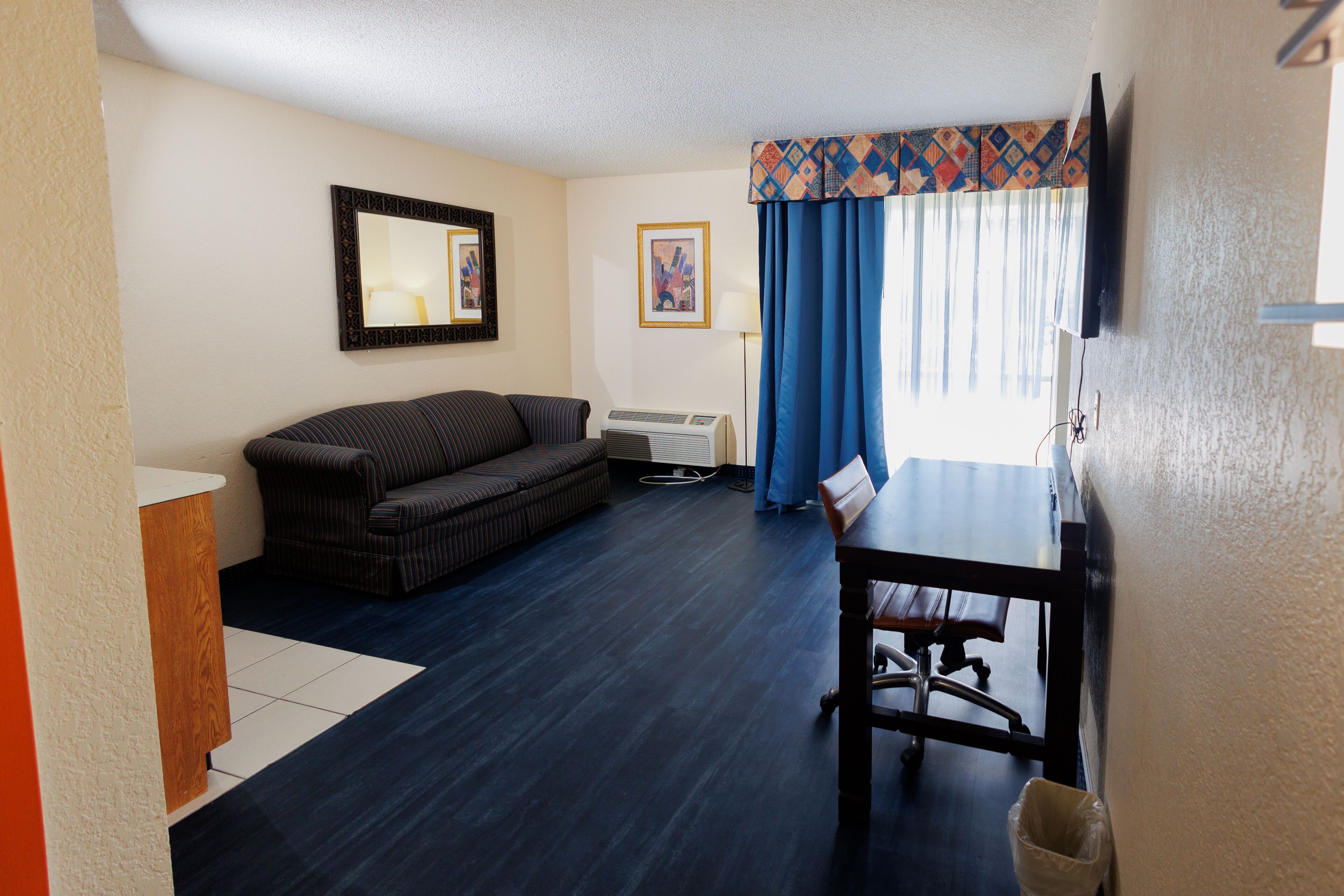 Photo - Garnet Inn & Suites, Orlando