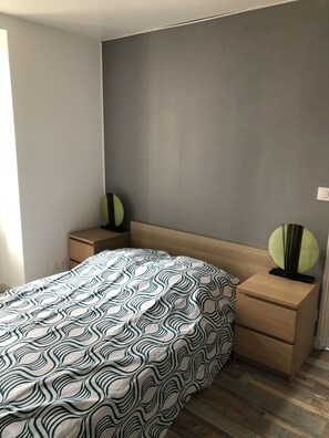 1 bedroom, iron/ironing board, free WiFi