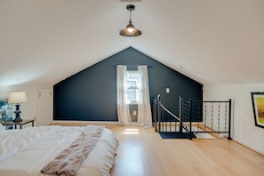 3 bedrooms, iron/ironing board, free WiFi, bed sheets