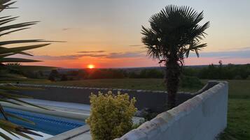 Piscine extérieure, piscine chauffée