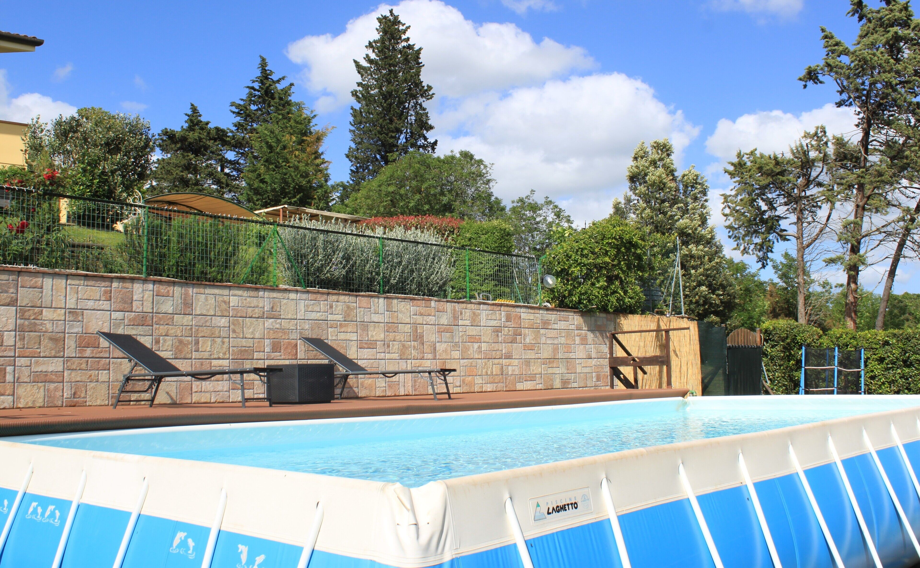 Casa con Piscina e Giardino a 15 Minuti da Lucca