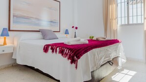 2 bedrooms, iron/ironing board, Internet, bed sheets - Semi detached house in El Manantial (El Puerto de Santa María)