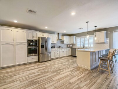 Glendale Charm by Casago