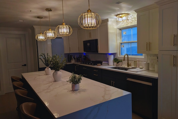Family House | Private kitchen | Fridge, microwave, oven, stovetop