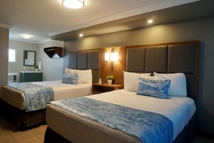 标准双人房, 2 张双人床 | 羽绒被、Select Comfort 床、遮光窗帘、免费 WiFi