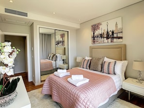 3 bedrooms, iron/ironing board, travel crib, free WiFi