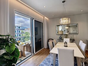Dining - Paradise Apartment by LovelyStay (Funchal)