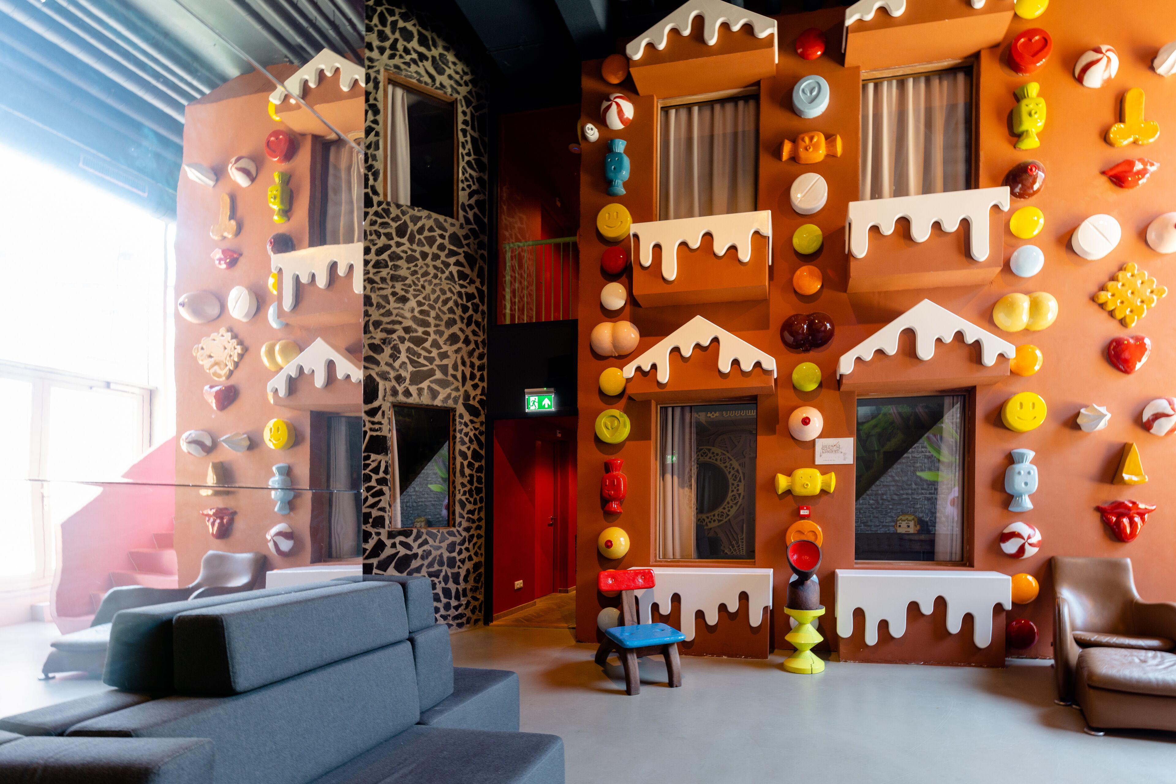 candy house | 1 bedroom, iron/ironing board, free wifi, bed sheets