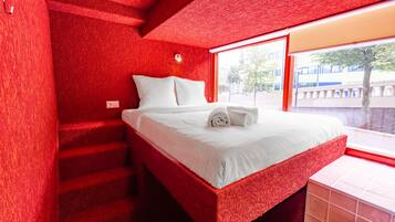 Party Room (shared bathroom) | Iron/ironing board, free WiFi, bed sheets