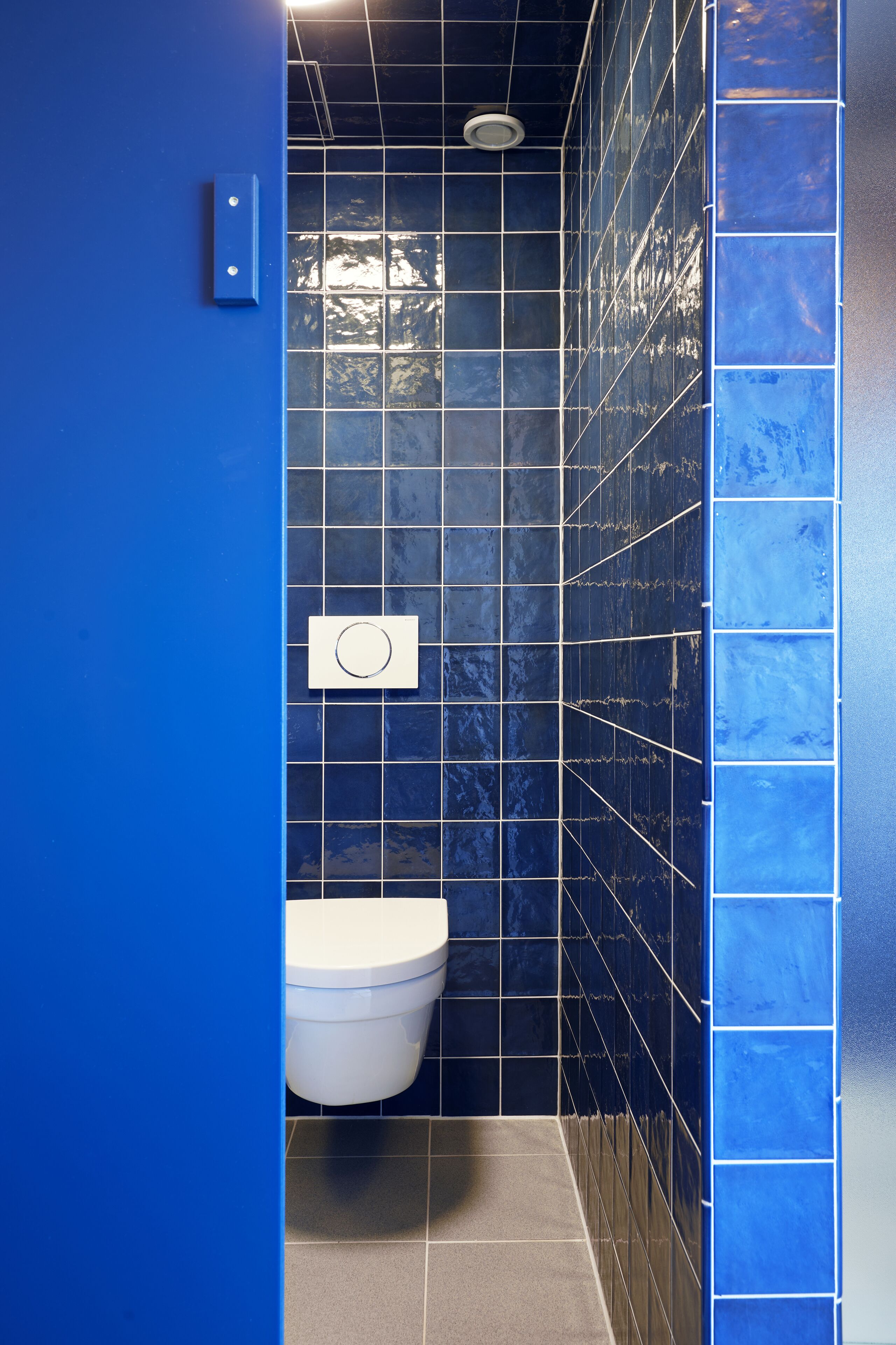 red canvas room medium | 1 bedroom, iron/ironing board, free wifi, bed sheets