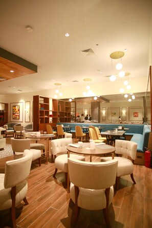 Restaurant - Summit Hotel Naga (Naga)