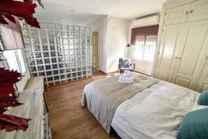 1 bedroom, WiFi - AlohaMundi Magdalena (Sevilla)