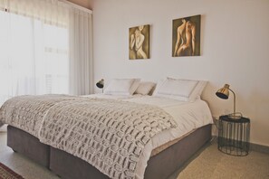 2 bedrooms, WiFi, bed sheets - Red Rock Ocean View Villa - Captain's Apartment (Cape Town)