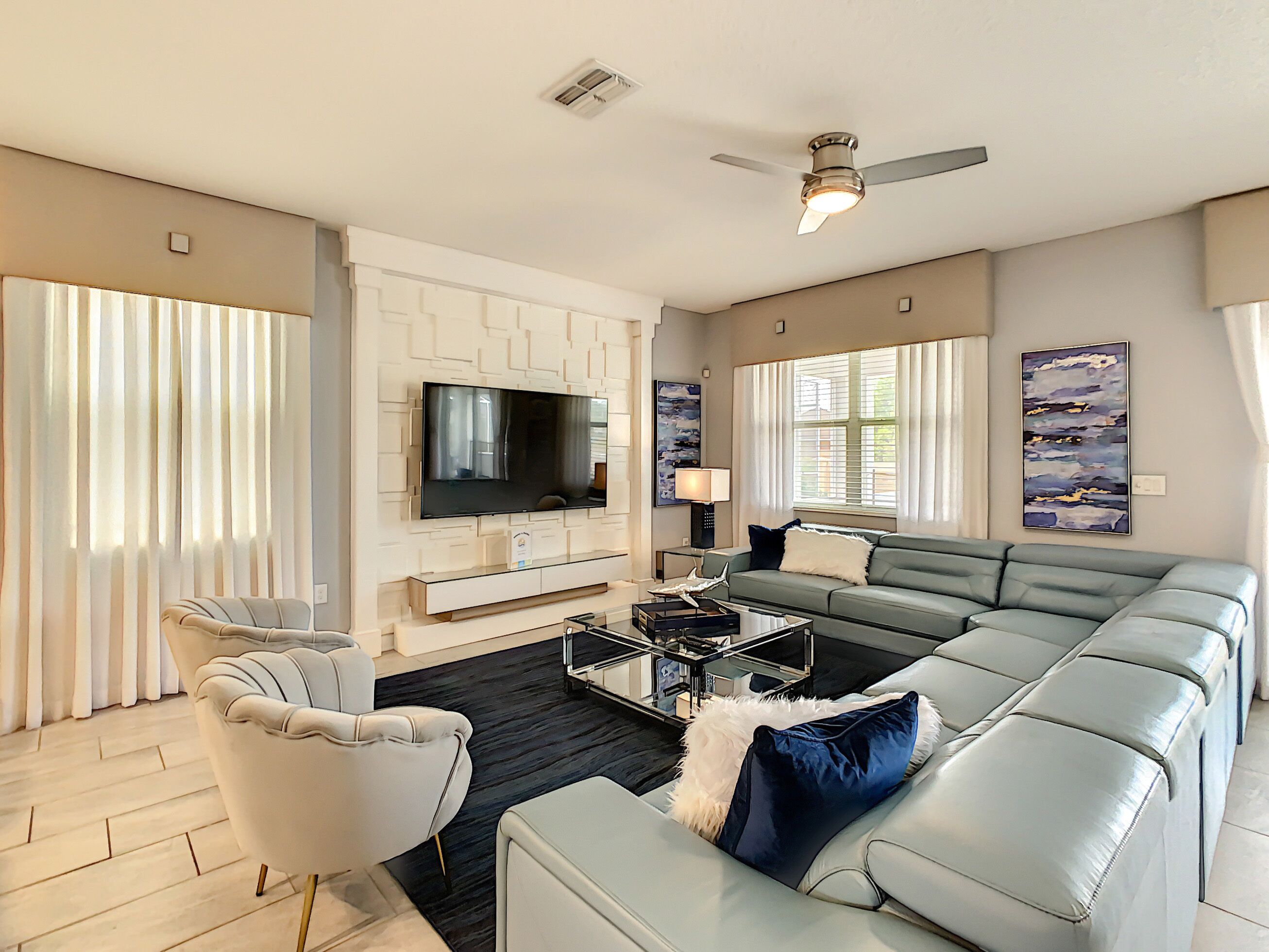 FUN-2 Theaters (1 Poolside)-2 Game Rms-Themed BDRs