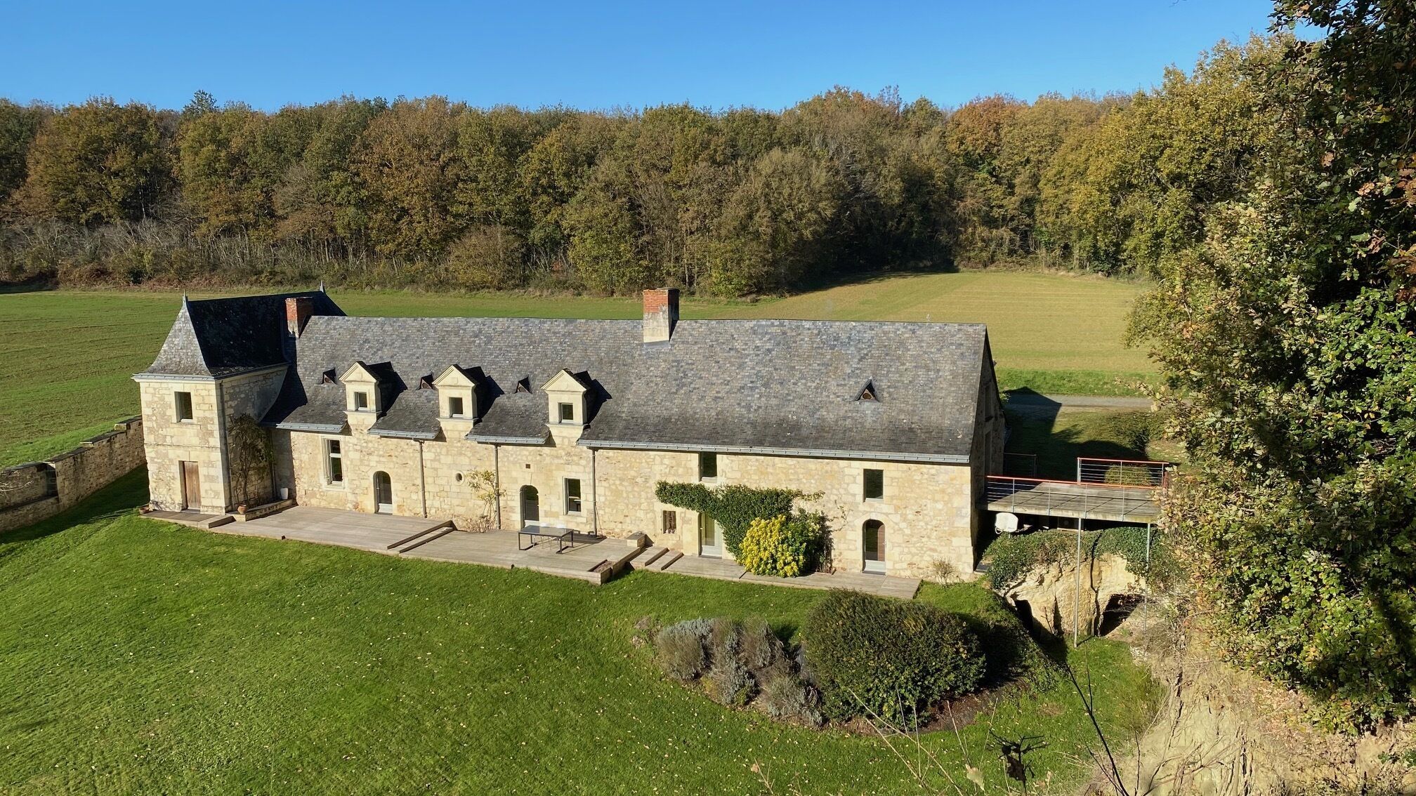 Retraite Secrète et Intimiste Pour Amoureux du Calme et de la Campagne