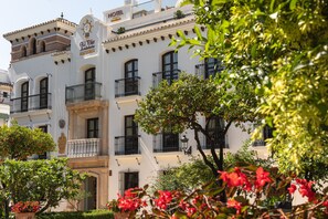 Front of property - Hotel El Pilar Andalucia (Estepona)