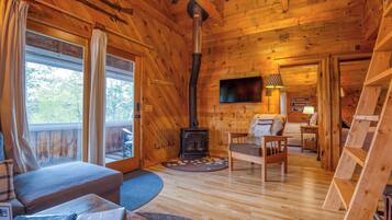 2 habitaciones, tabla de planchar con plancha y ropa de cama