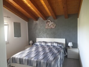 2 Schlafzimmer, Bügeleisen/Bügelbrett, Reisekinderbett, kostenloses WLAN