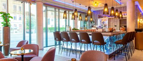 Bar (en la propiedad)