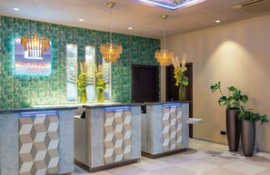 Quầy tiếp tân