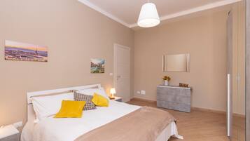 Apartment | 1 bedroom, cots/infant beds, free WiFi, bed sheets