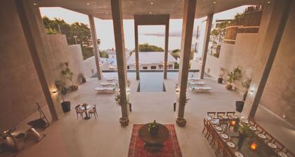 Red Rock Ocean View Villa - Major’s Room