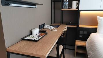 Basic Double Room | Free WiFi, bed sheets