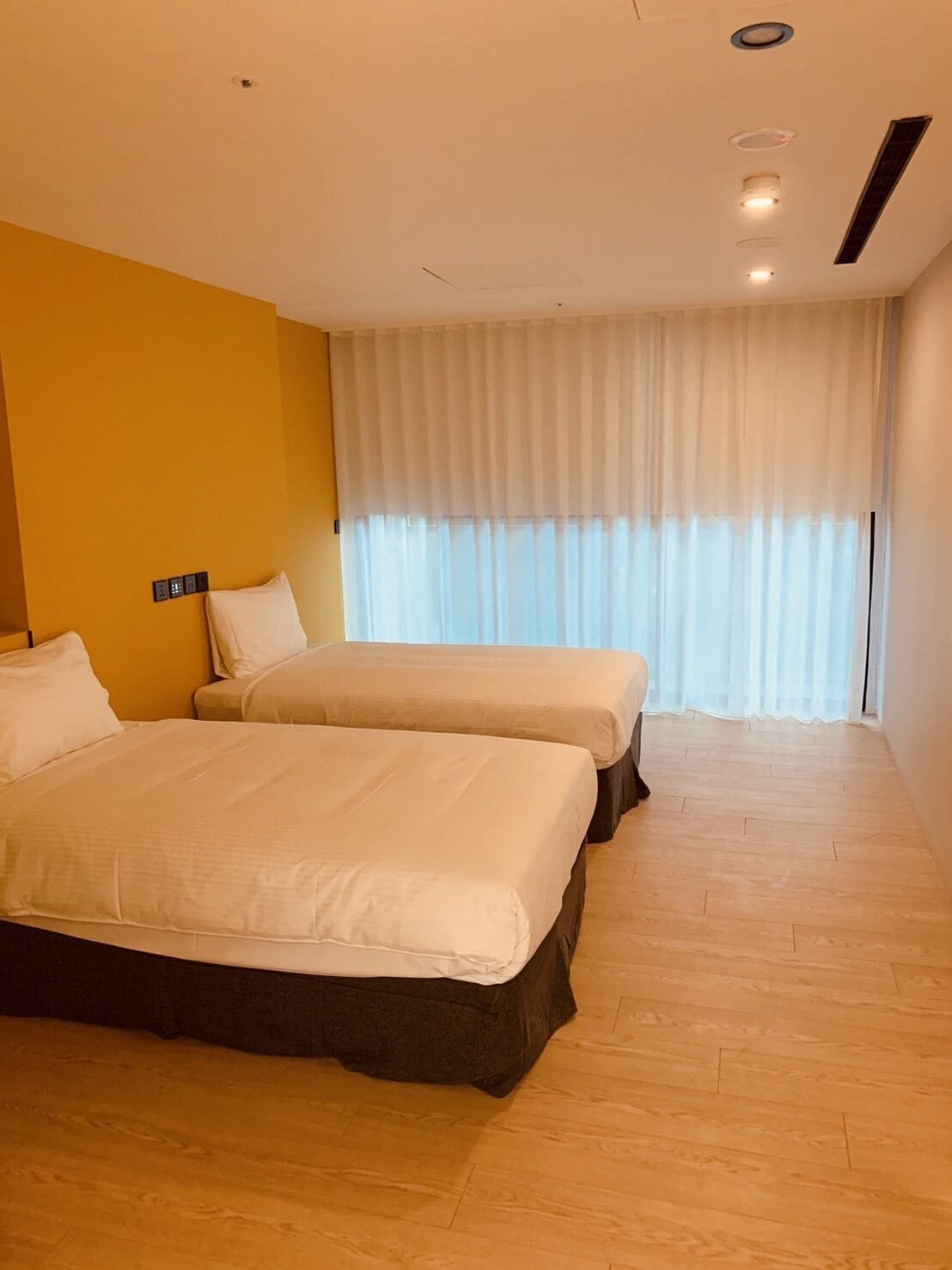 business twin room | free wifi, bed sheets