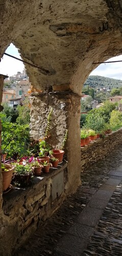 Beautifully restored romantic apartment in the centre of historic Dolcedo