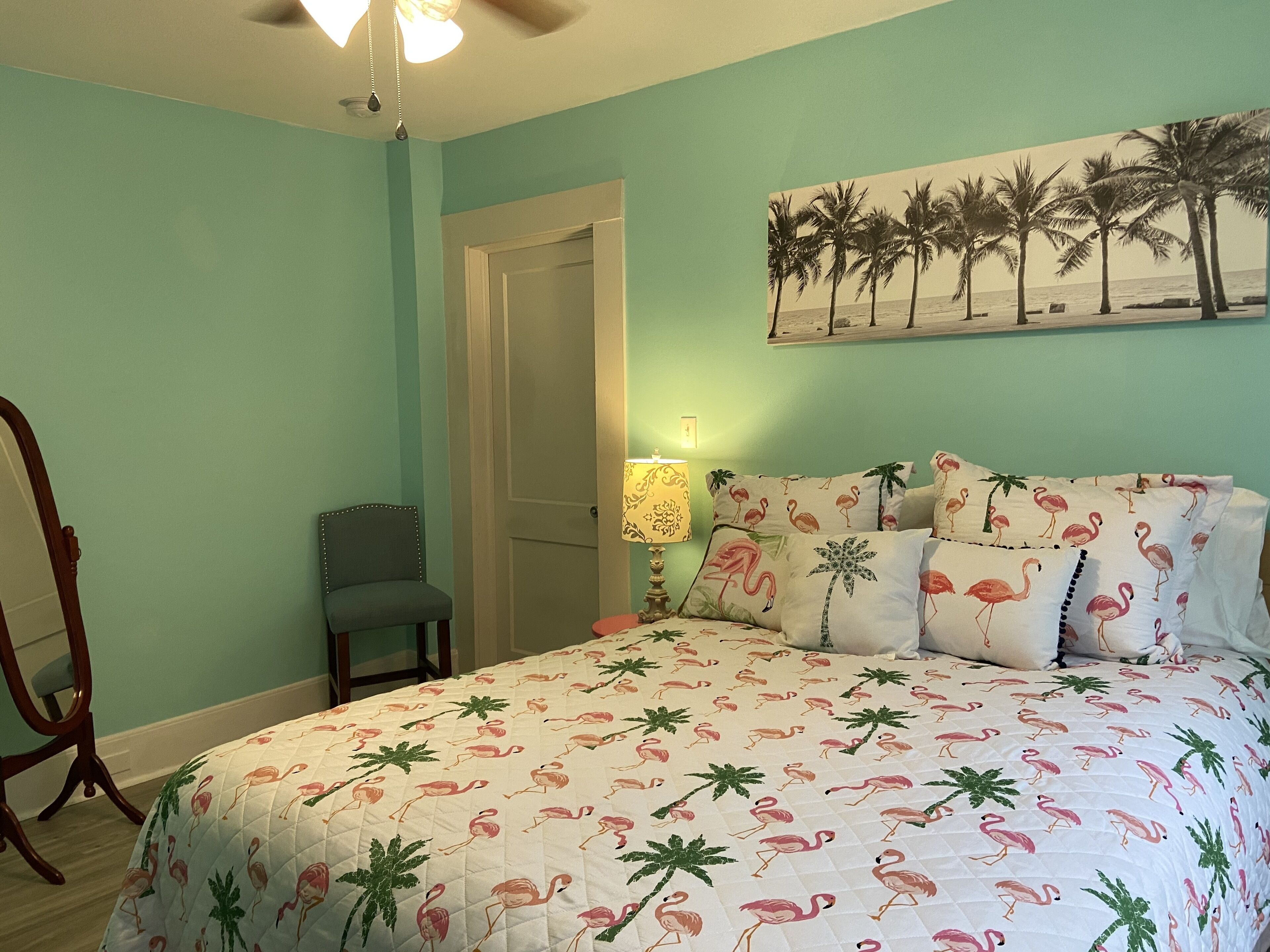 Beach Depot: Spacious 3BR Oasis Steps from the Beautiful Gulfport Shoreline