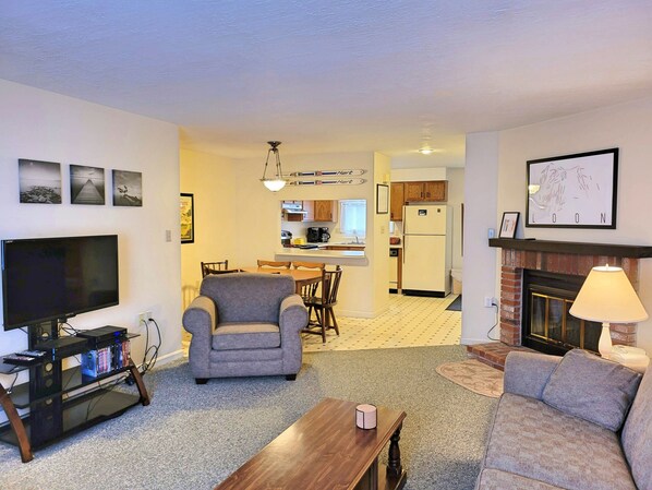 TV, fireplace, DVD player