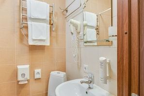 Classic-Zimmer | Badezimmer | Haartrockner, Handtücher